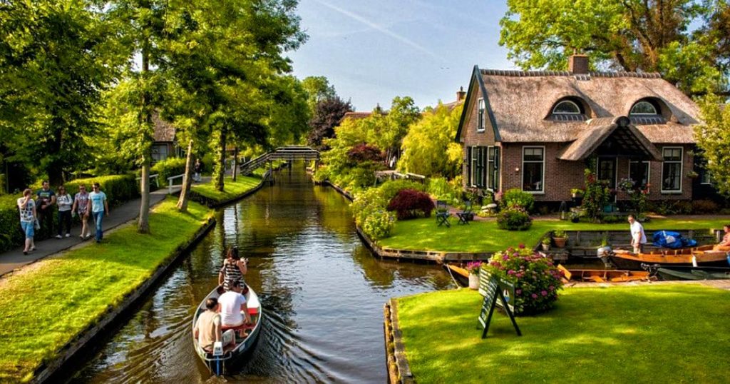 olanda Giethoorn villaggio eco-friendly natura